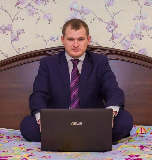 Дмитрий Искаков