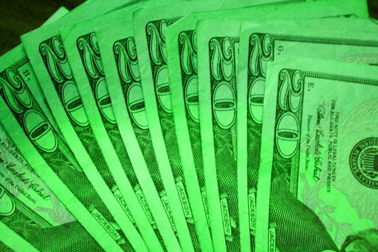 Light-Cash